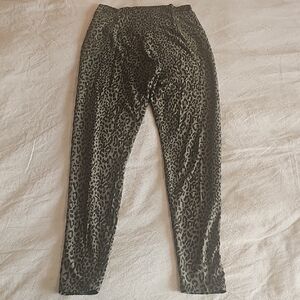Grace & Lace Wild Patterned Leggings